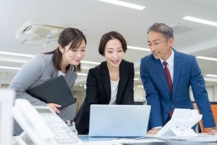 管理部門スタッフ/人事・労務・総務