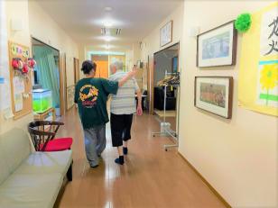 デイサービスの介護スタッフ