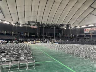 ライブ会場設営スタッフ