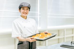 パンの製造・販売スタッフ