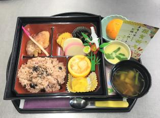 有料老人ホームの厨房の調理補助スタッフ