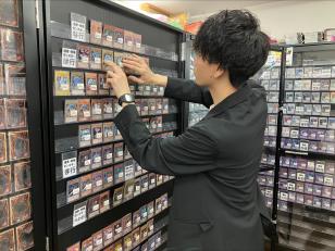 ゲーム・トレカ・ホビー商品の販売スタッフ