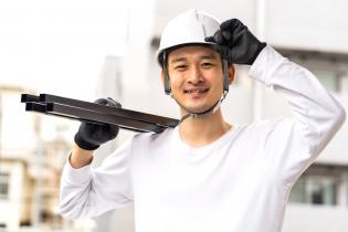 建設現場の土工スタッフ