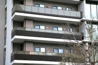 普段目にしているビルの手すり等を手掛ける仕事です