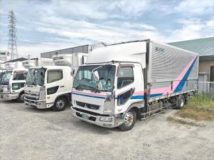 コンビニへ食品などのルート配送（４ｔゲート車）