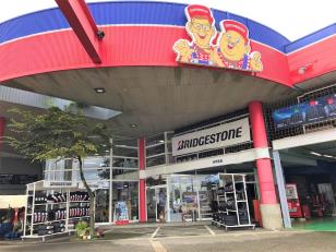 タイヤ交換の補助スタッフ（短期）