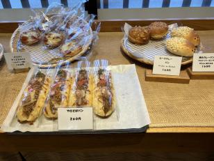 ベーカリーショップスタッフ