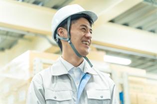 フォークリフトおよび倉庫内作業