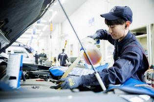 カーディーラーでの自動車整備職／ネッツトヨタ仙台(株)気仙沼店