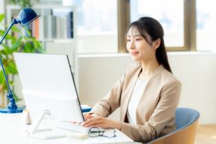 北海道新聞社の庶務業務スタッフ