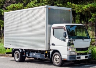 小型・中型トラックドライバー