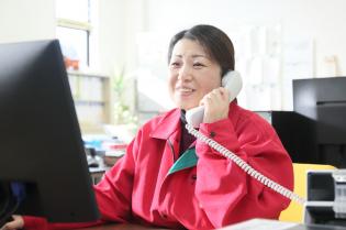 製造事務スタッフ／レンズ製造工場