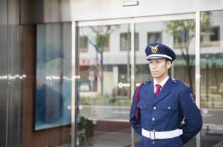 施設警備スタッフ／国産材合板メーカー