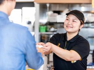 カレー専門店のホール・キッチンスタッフ