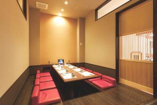 お寿司屋さんのホールスタッフ