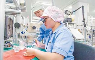 医療処置具の組立・加工