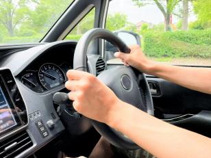 レンタカーの車両回送ドライバー