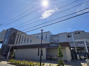 初石駅東口より徒歩約1分
