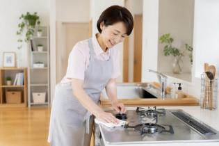 掃除・料理などの家事代行スタッフ