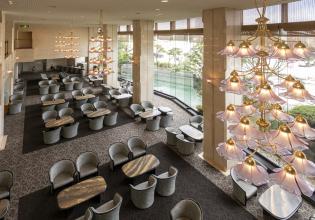 大型観光旅館の総合サービス／短大専門新卒