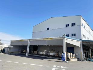 家電製品のフォークリフト入出庫作業