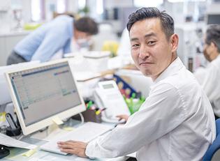 車両輸送会社での電話受付・配送先の手配