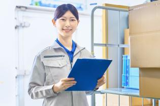 青果物の配達・集荷スタッフ