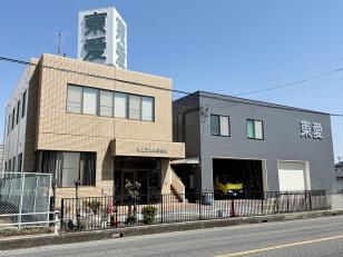 道路工事の現場作業員／施工管理スタッフ