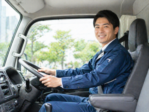 廃棄物収集運搬スタッフ