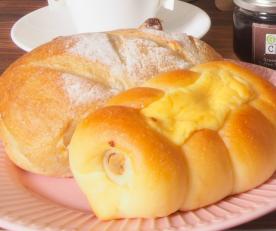 カフェ内ベーカリーの製造補助