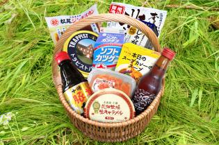 北海道うまいもの館の販売スタッフ