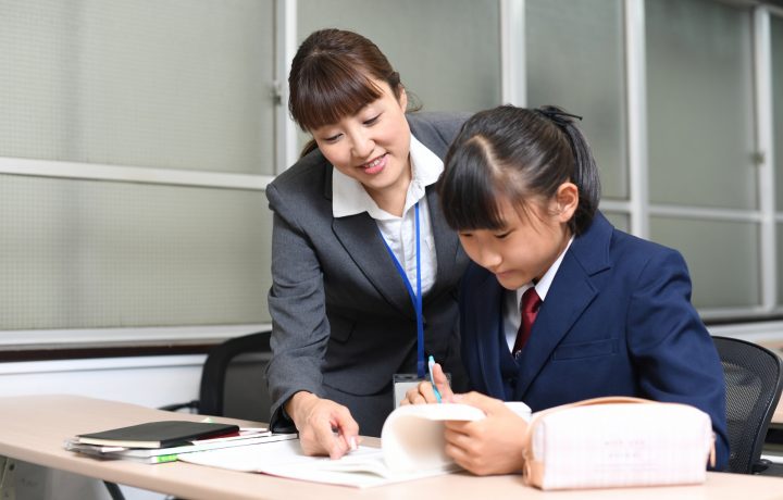 塾講師のバイトの時給（給与）相場は？大学生におすすめな理由