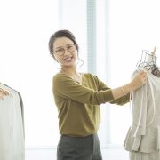 アパレル店員