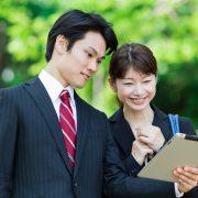 チェックしよう！外回りの営業に必須＆おすすめの持ち物17選