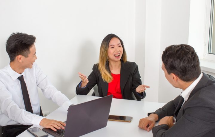 仕事で英語を使う職業を紹介
