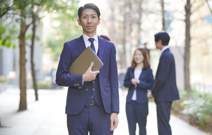 派遣として働く男性の割合は意外と多い。おすすめ職種と社員を目指す方法